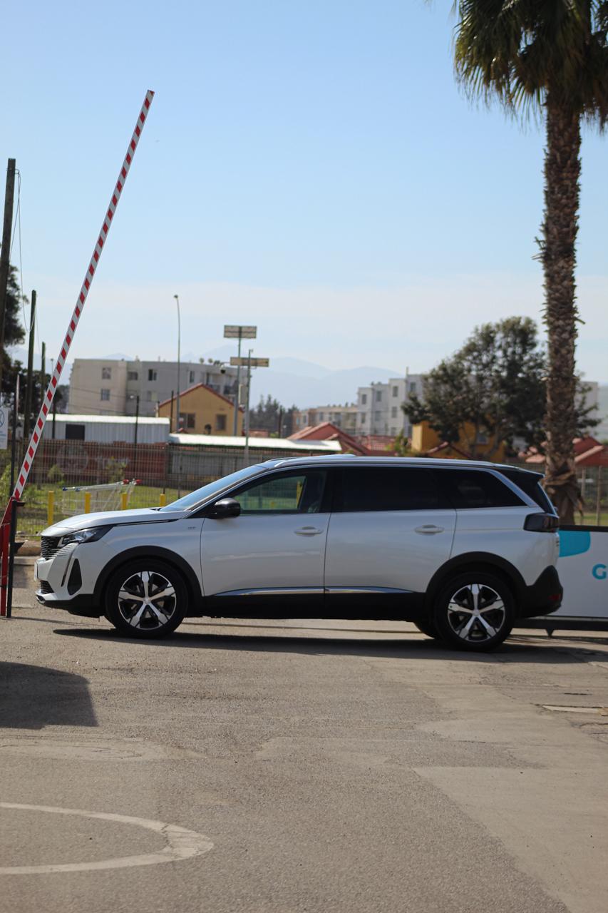 Peugeot 5008 — foto 5 de 10
